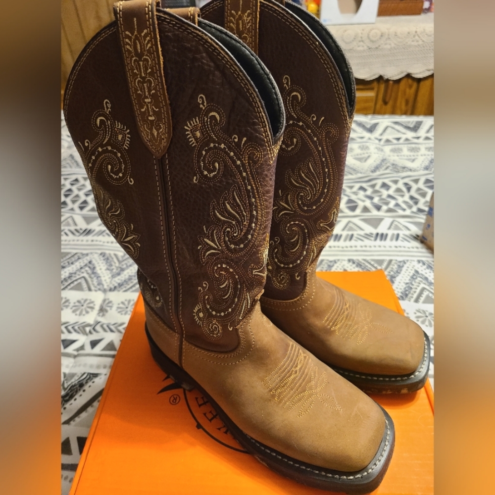Brown Embroidered Cowboy Boots